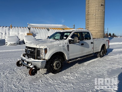 2018 Ford F-350 XL 4x4 Crew Cab Hi-Rail Pickup