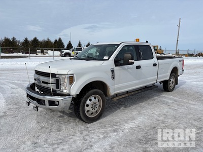 2019 Ford F-350 XLT 4x4 Crew Cab Pickup