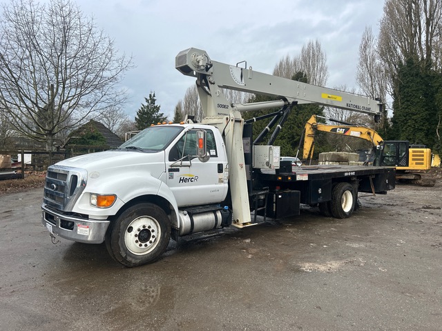 National 500E2 36000 lb Straight Boom on 2013 Ford XL 4x2 Boom Truck National 500E2 36000 lb Straight Boom on 2013 Ford XL 4x2 Boom Truck