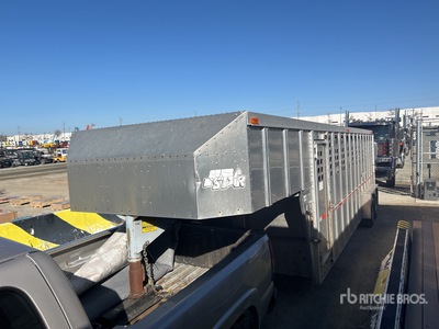 1995 Wilson Livestock Trailer