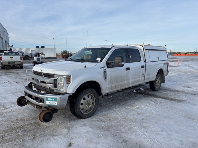 2019 Ford F-250 XLT 4x4 Crew Cab Pickup