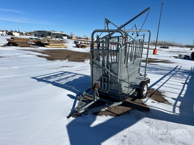 Towable Squeeze Chute