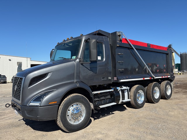 2022 Volvo VNR 8x4 Tri/A Dump Truck