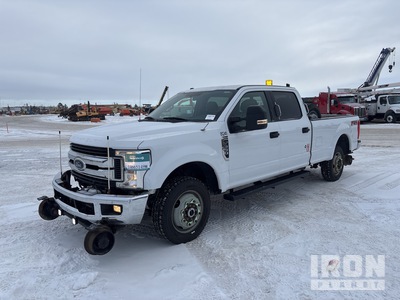 2018 Ford F-350 XLT 4x4 Crew Cab Hi-Rail Pickup