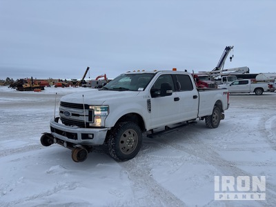 2019 Ford F-350 XLT 4x4 Crew Cab Hi-Rail Pickup