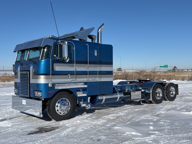 2001 Peterbilt 362 6x4 T/A Sleeper Truck Tractor