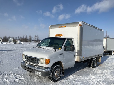 2005 Ford E-450 Econoline 4x2 Furgoneta caja cerrada