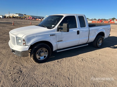 2003 Ford F-250 4x2 Extended Cab Pickup