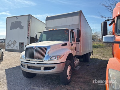2016 International 4300 4x2 Van Truck