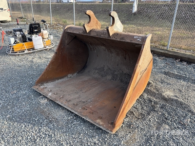 WBM HE200 64 in Cleanup دلو حفارة - Fits Link Belt 300