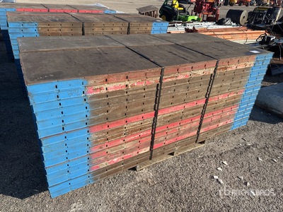 Quantity of (30) Symons 8 ft x 2 ft Zement Formen