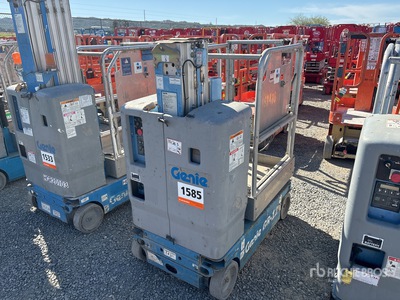 2016 Genie GR-12 Vertikaler Mastlift