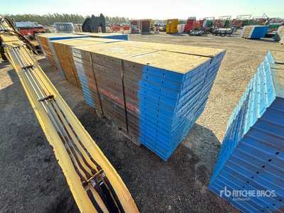 Quantity of (30) Symons 2 ft x 6 ft Zement Formen