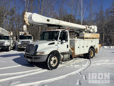 Altec on 2014 International 4300 4x2 Bucket Truck