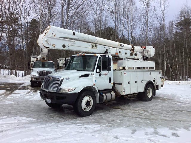 2018 Altec AA55 700 lb Articulated Boom on 2019 International 4300 4x2 Bucket Truck
