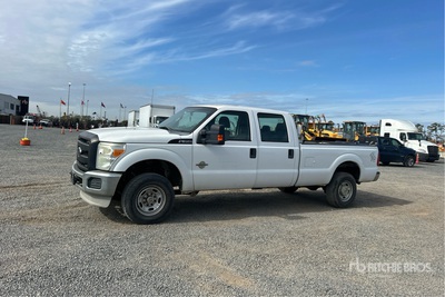 2012 Ford F-350 4x4 Crew Cab Pickup