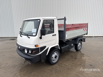 2009 Effedi Gasolone 4x2 Camión volquete