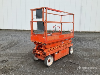 2015 Skyjack SJIII-3220 Electric Scissor Lift
