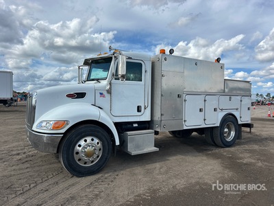 2006 Peterbilt 335 4x2 Ciężarówka użytkowa
