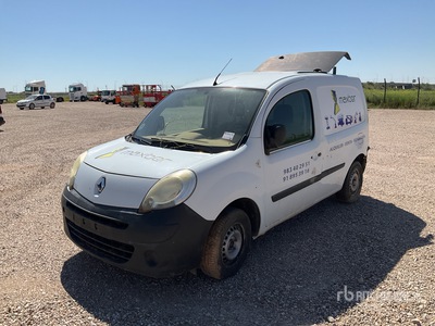 2012 Renault Kangoo Maxi Cargo Van (Inoperable)