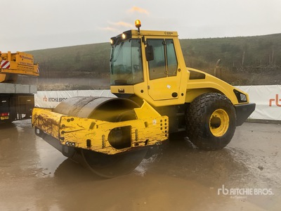 2014 Bomag BW213DH-4 Smooth Drum Compactor