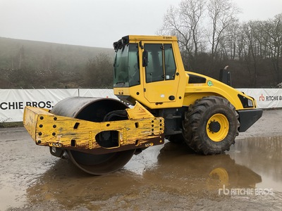 2015 Bomag BW216DH-4 Smooth Drum Compactor