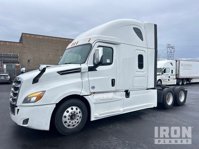 2019 Freightliner Cascadia 126 6x4 T/A Sleeper Truck Tractor