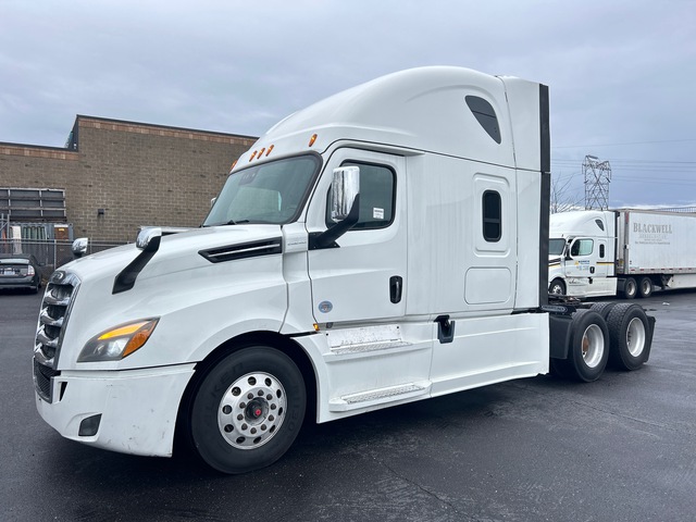 2019 Freightliner Cascadia 126 6x4 T/A Sleeper Truck Tractor