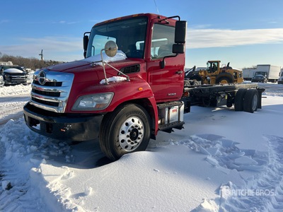 2017 Hino 338 4x2 Swap Body Truck