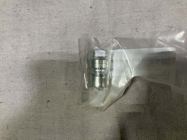 (314) General Dynamics R0071651 Quick Disconnect Coupling Halves