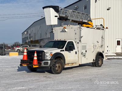 2012 RH RH41 37 ft on 2012 Ford F-550 4x2 Nacelle élévatrice montée sur fourgon