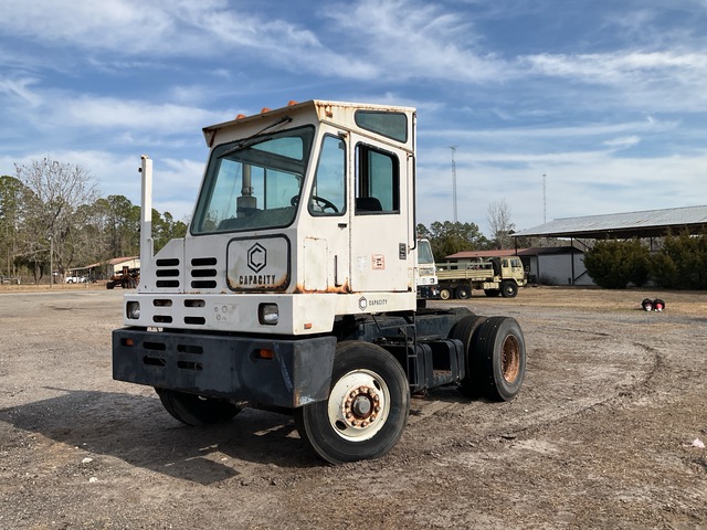 2004 Capacity of Texas TJ5000 Spotter Truck