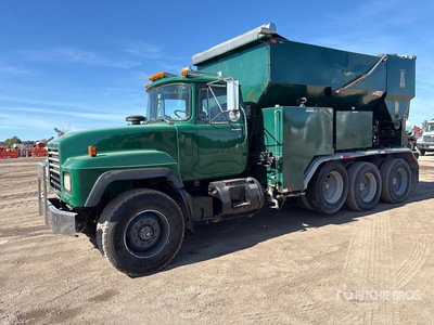 1997 Mack RD690S Volumetric Mixer Truck