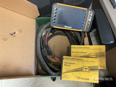 Vermeer 605N Corn Stalk Special Round Baler