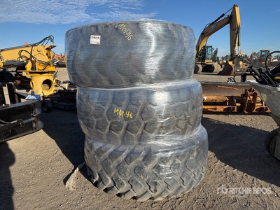 Quantity of (3) Michelin 23.5R25 Reifen