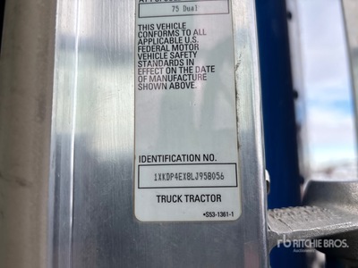 2020 Kenworth T800 8x6 Sleeper Winch Truck