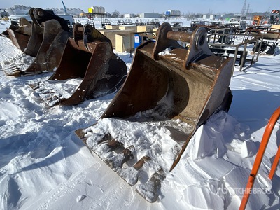 40 in Digging Excavator Bucket
