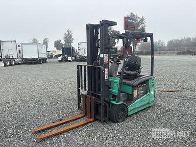 Mitsubishi FB18PNT 3150 lb 電動フォークリフト