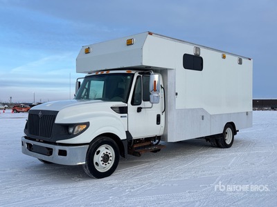 2013 International TerraStar 4x2 Van Truck