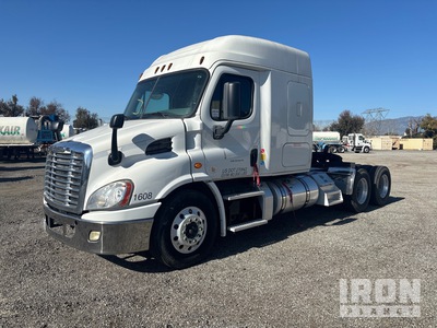2016 Freightliner Cascadia 6x4 T/A Sleeper Truck Tractor