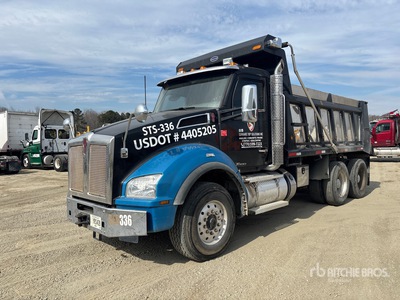 2021 Kenworth T880 6x4 T/A Camión dumper