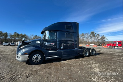 2021 Volvo VNL860 6x4 T/A Sleeper Truck Tractor