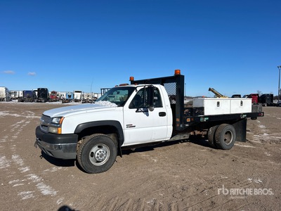 2003 Chevrolet Silverado 3500 4x4 شاحنة مسطحة