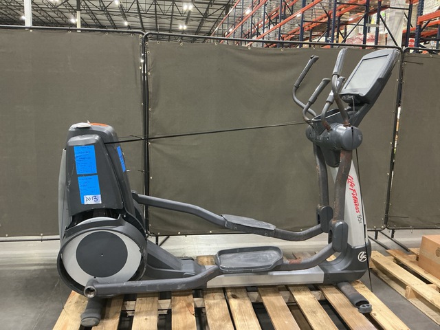 Life Fitness 95X Elliptical