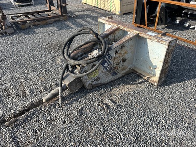 FRD 9616 Skid Steer Breaker