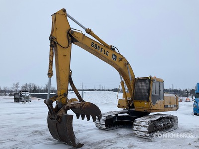 1995 John Deere 690E LC Tracked Excavator