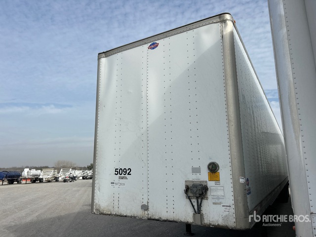 2013 Utility VS2DX 53 ft x 102 in Sliding T/A Van Trailer