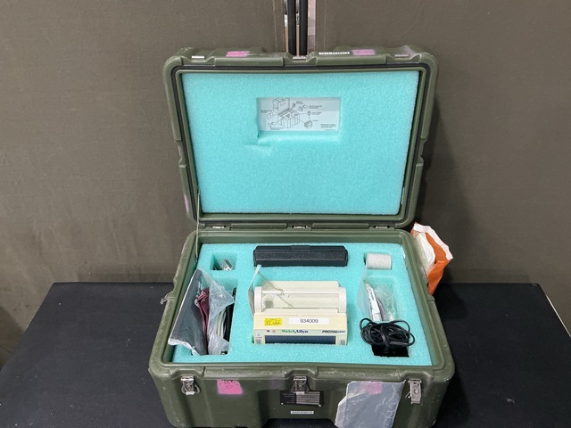 Welch Allyn Propaq 206 EMPS Patient Monitor w/Storage Case
