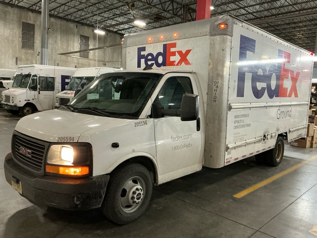 2016 GMC Savana 3500 4x2 Van Truck