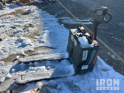 2023 (unverified) Toyota 8HBW23 Electric Pallet Jack